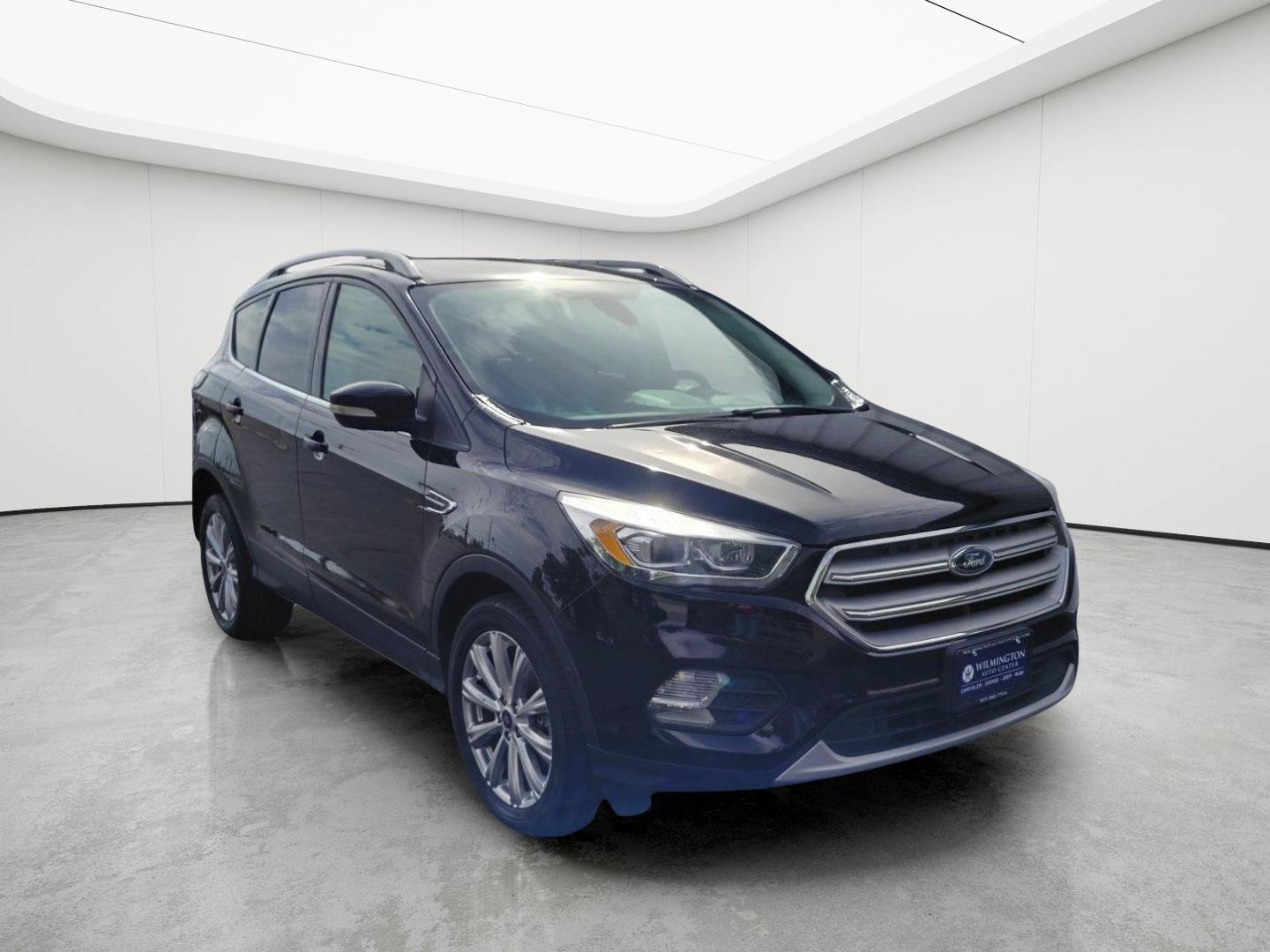 Used 2018 Ford Escape Titanium AWD/4WD image 2