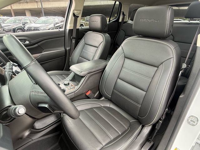 Used 2023 GMC Acadia Denali w/ Denali Ultimate Package AWD/4WD image 10