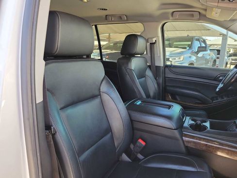 Used 2020 Chevrolet Tahoe LT w/ Luxury Package image 14