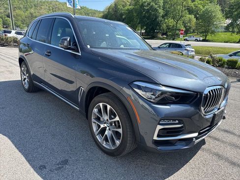 Used 2019 BMW X5 xDrive40i w/ Premium Package 2 AWD/4WD image 4