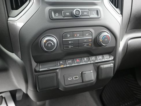 Used 2022 Chevrolet Silverado 1500 Custom w/ Safety Confidence Package RWD image 14