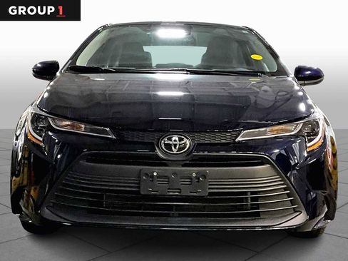 Used 2023 Toyota Corolla LE image 3