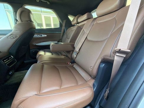 Used 2026 Genesis GV70 2.5T Advanced image 24