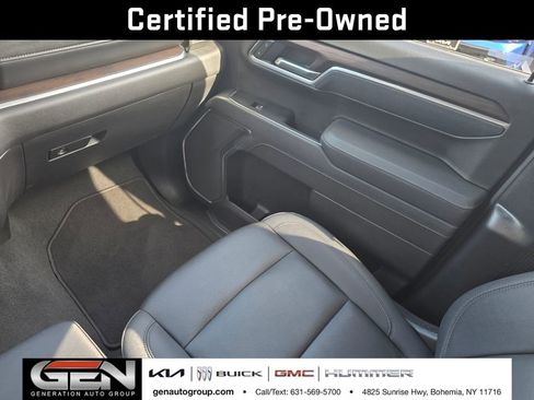 Used 2025 GMC Sierra 1500 SLT image 16