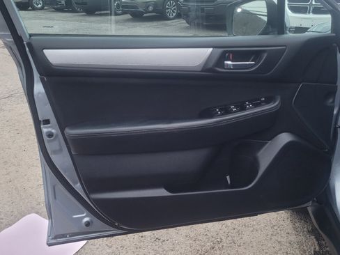 Used 2016 Subaru Outback 2.5i Premium image 10