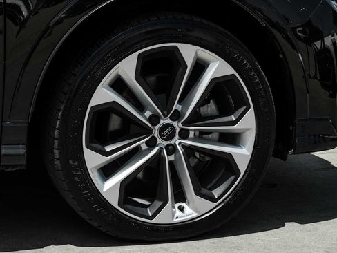 Used 2019 Audi Q3 2.0T Premium Plus w/ Premium Plus Package AWD/4WD image 50