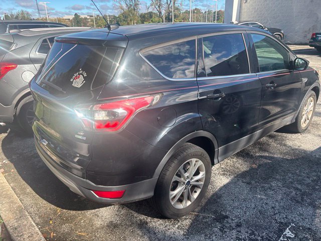 Used 2017 Ford Escape SE AWD/4WD image 8