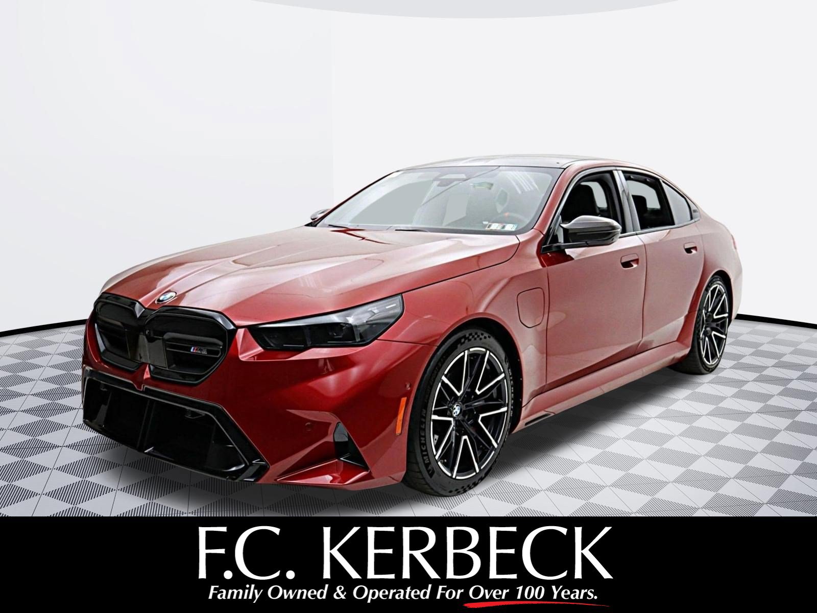 Used 2025 BMW M5 w/ Carbon Package AWD/4WD image 1