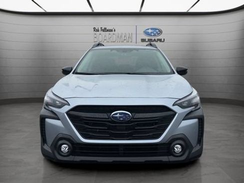 Used 2025 Subaru Outback Onyx Edition AWD/4WD image 12