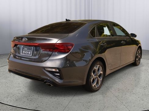 Used 2020 Kia Forte LXS FWD image 19
