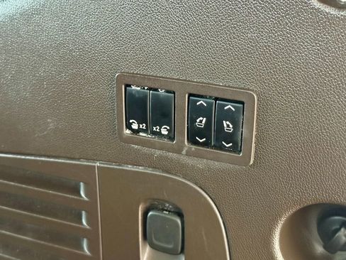 Used 2018 Chevrolet Tahoe Premier image 53