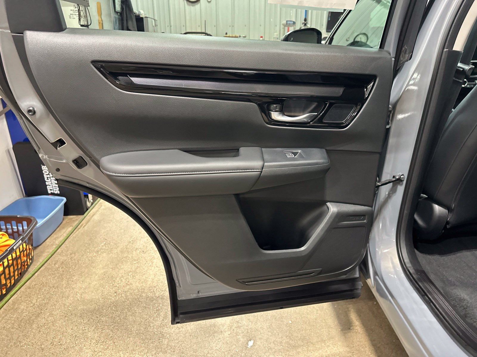 Used 2024 Honda CR-V EX-L image 23