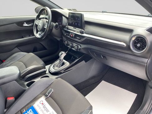 Used 2020 Kia Forte GT-Line w/ GT-Line Premium Package FWD image 10