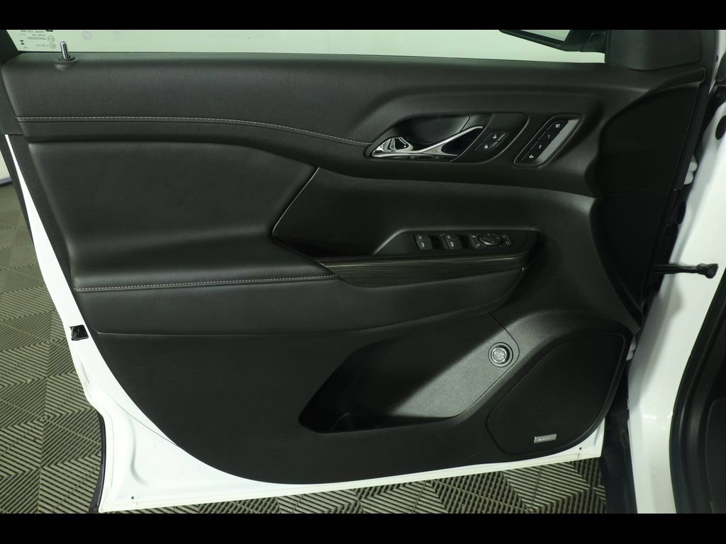 Used 2023 GMC Acadia SLT w/ Elevation Edition FWD image 24