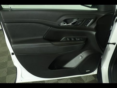 Certified 2023 GMC Acadia SLT w/ Elevation Edition FWD image 24