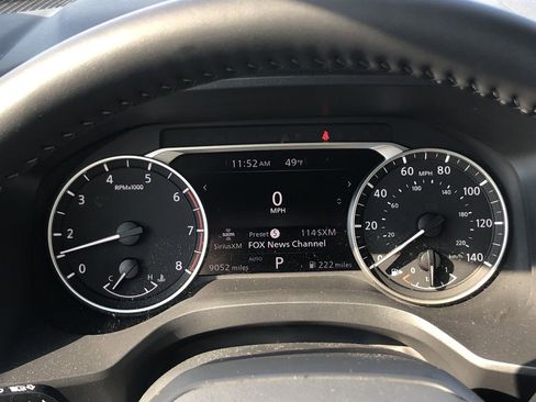 Used 2025 Nissan Rogue SV image 17