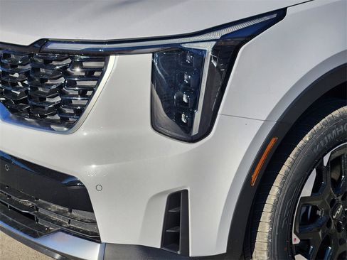 New 2026 Kia Sorento S image 6