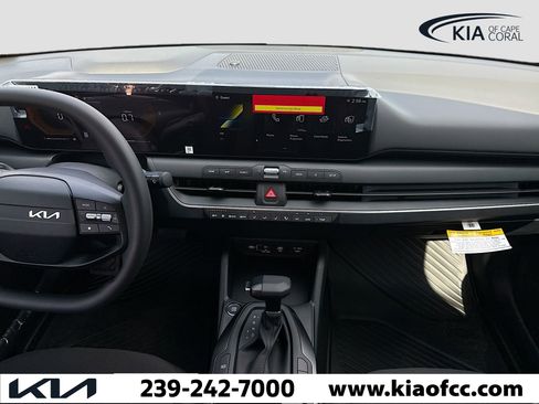 New 2026 Kia K4 LXS image 19