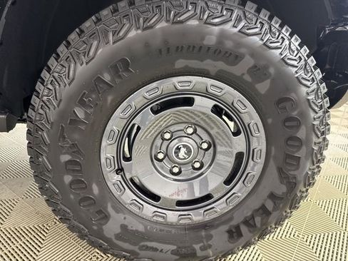 New 2025 Ford Bronco Badlands image 29