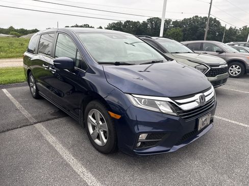 Used 2019 Honda Odyssey EX image 3