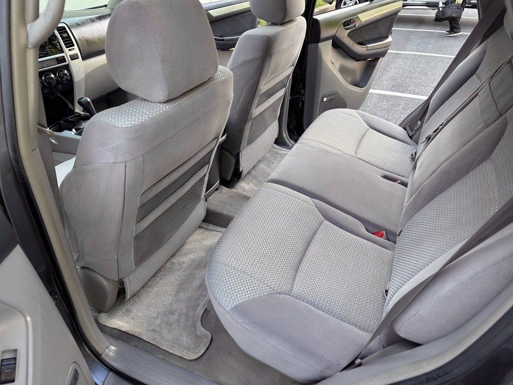 Used 2003 Toyota 4Runner SR5 w/ 4Runner Convenience Pkg AWD/4WD image 25