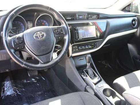 Used 2017 Toyota Corolla iM w/ Carpet Mat Package FWD image 12
