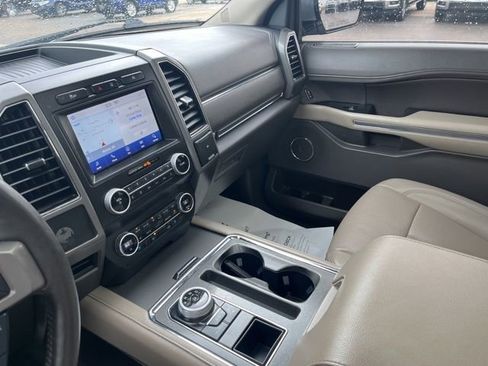 Used 2021 Ford Expedition Max XLT image 14