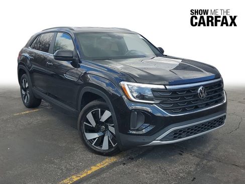 Used 2025 Volkswagen Atlas Cross Sport SE FWD image 1