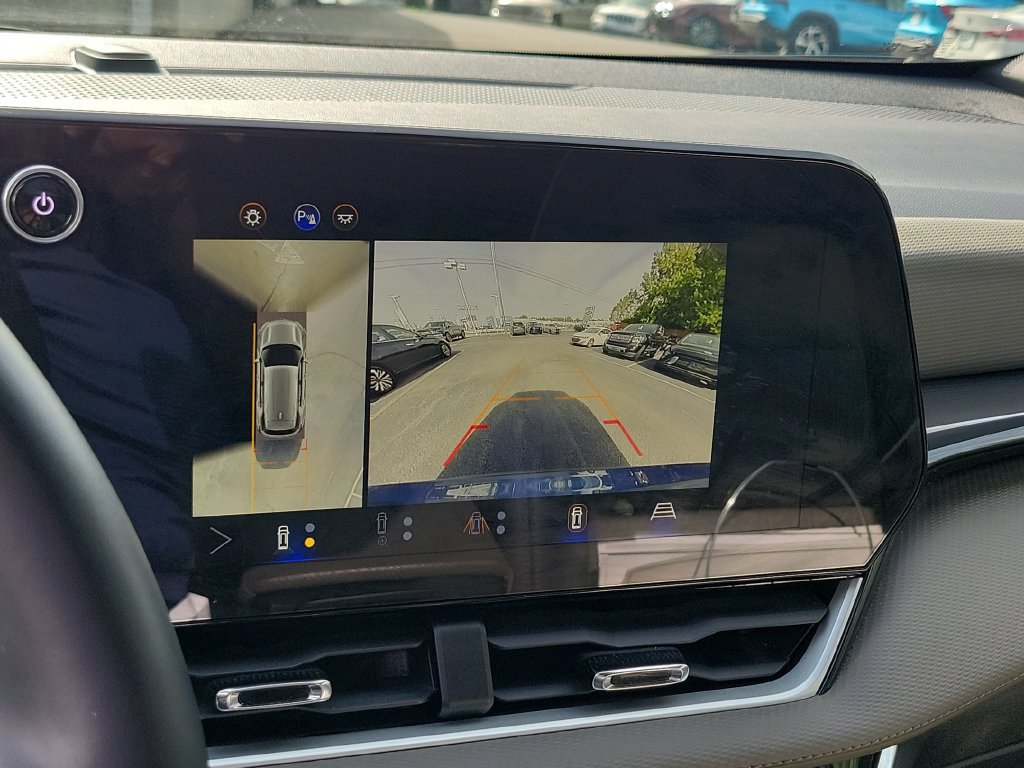Used 2025 Chevrolet Equinox LT w/ Convenience Package II FWD image 31