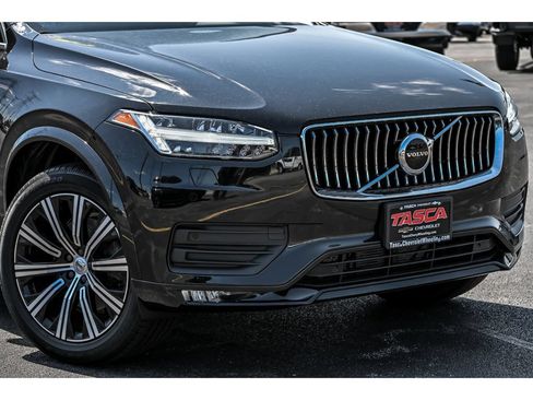 Used 2023 Volvo XC90 B5 Core w/ Climate Package AWD/4WD image 3