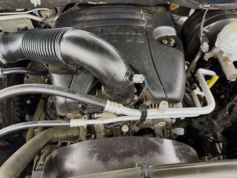 Used 2019 RAM 1500 Classic SLT image 37