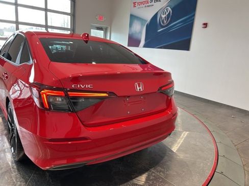 Used 2025 Honda Civic Sport image 6