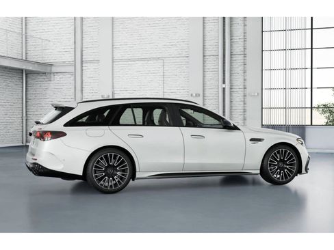 New 2026 Mercedes-Benz E 53 AMG e 4MATIC Wagon image 17