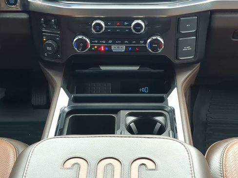 Used 2025 Ford F350 King Ranch w/ Chrome Package image 17