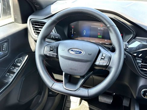 Used 2025 Ford Escape ST-Line AWD/4WD image 28