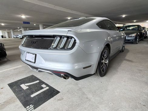Used 2017 Ford Mustang GT Premium image 6