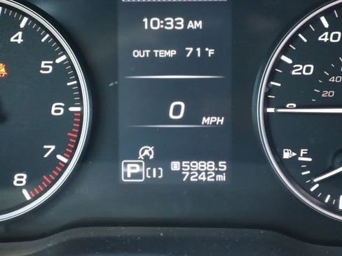 Certified 2025 Subaru Crosstrek 2.5i Premium AWD/4WD image 27