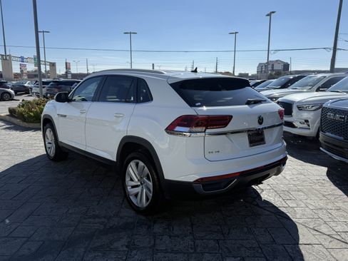 Used 2020 Volkswagen Atlas Cross Sport SE image 5