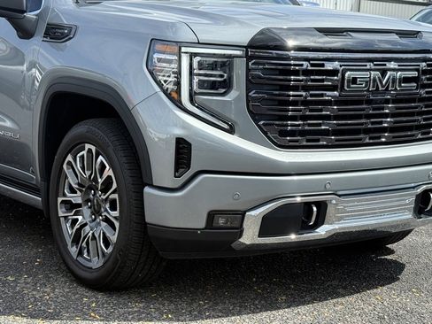 Used 2025 GMC Sierra 1500 Denali Ultimate image 2