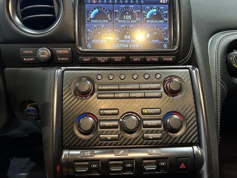 Used 2014 Nissan GT-R Premium AWD/4WD image 18