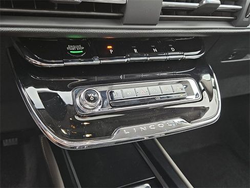 New 2025 Lincoln Corsair FWD w/ Equipment Group 101A image 24