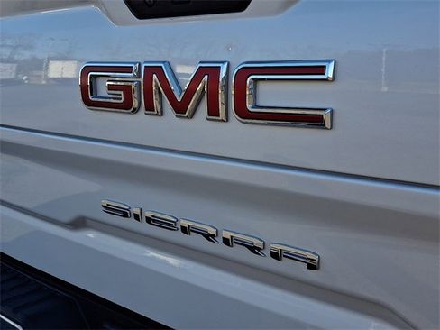 Used 2022 GMC Sierra 1500 SLT w/ SLT Premium Plus Package image 31