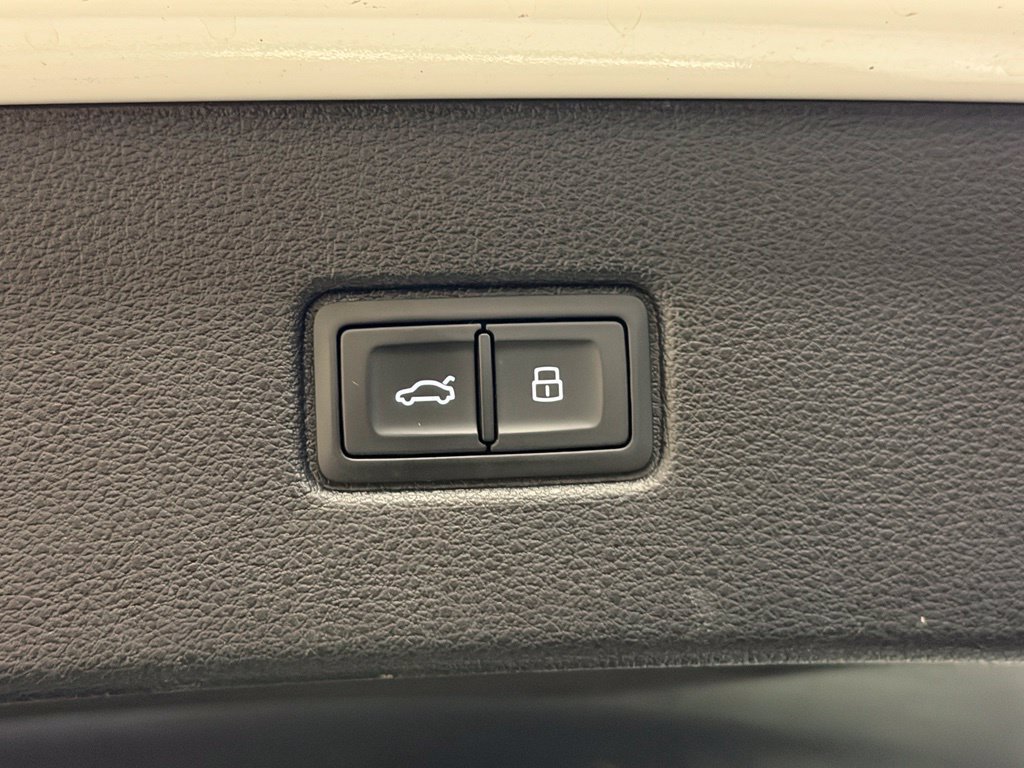 Used 2019 Audi Q7 3.0T Prestige AWD/4WD image 41