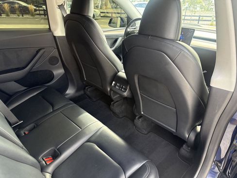 Used 2023 Tesla Model Y Performance AWD/4WD image 19