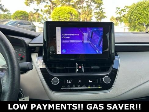 Used 2025 Toyota Corolla LE FWD image 5