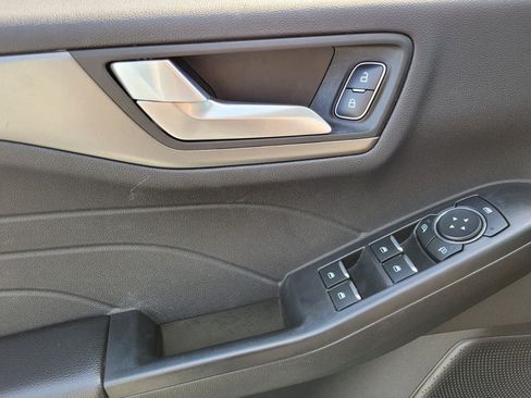 Used 2024 Ford Escape SE FWD image 29