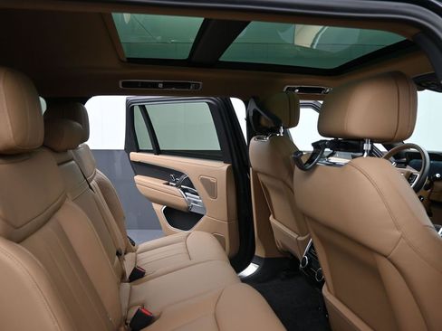 New 2026 Land Rover Range Rover Long Wheelbase SE AWD/4WD image 15