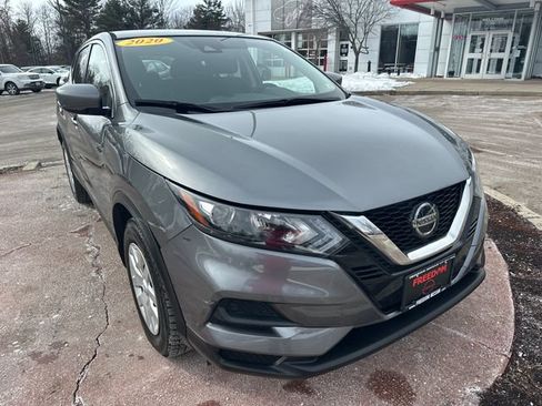 Used 2020 Nissan Rogue Sport S image 7