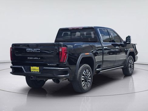 Used 2024 GMC Sierra 2500 Denali Ultimate w/ Max Trailering Package AWD/4WD image 8