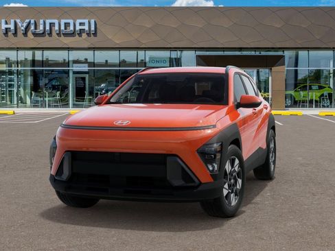 Used 2025 Hyundai Kona SEL FWD image 6